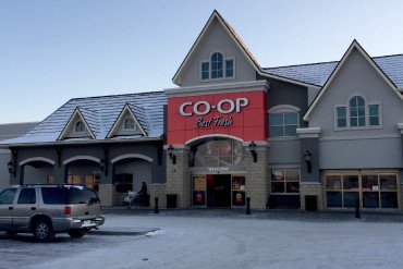 Image of Montrose food store in Calgary, Alberta.